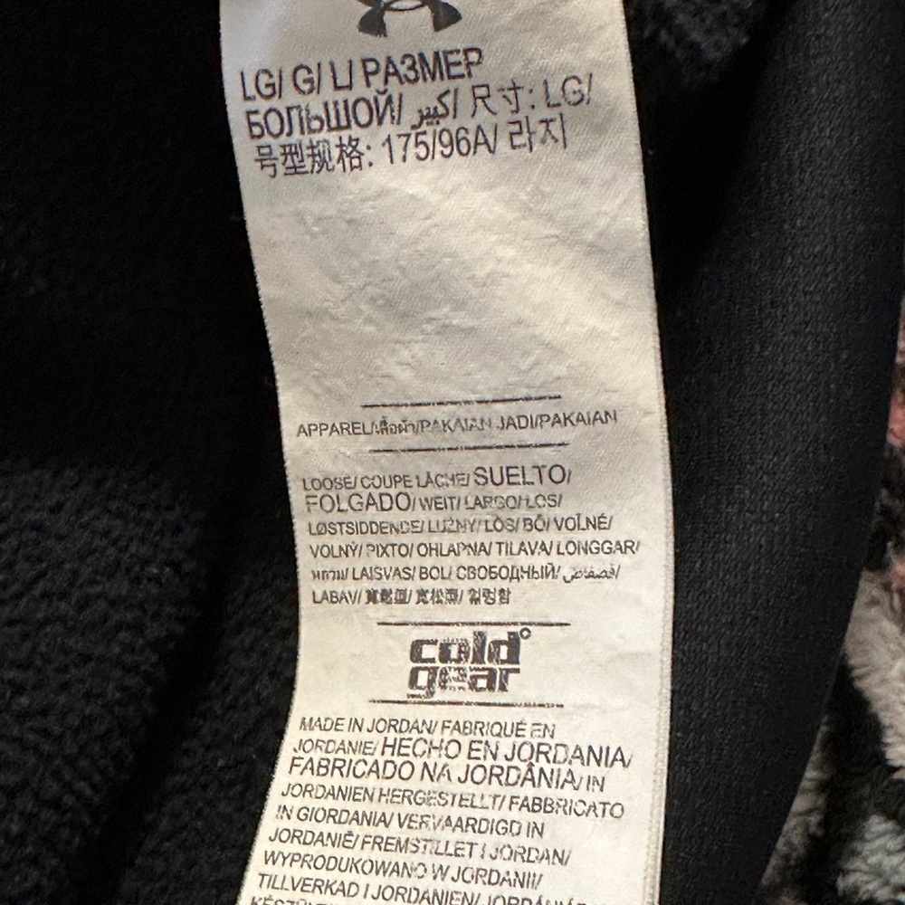 Men’s Under Armour hoodie. - Picture 8 of 10